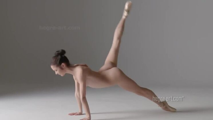 Julietta and Magdalena's Hot Nude Ballet Performance