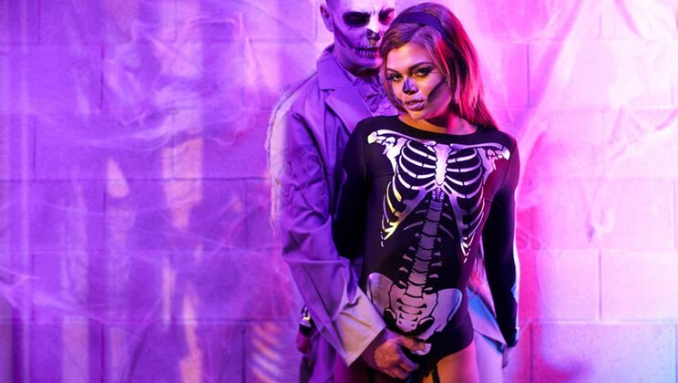Halloween Sex in Doggystyle Position