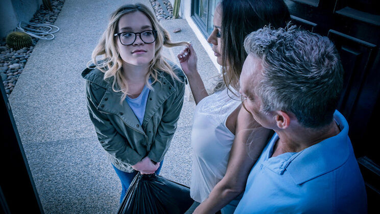 Glasses-Wearing MILF's Honesty Lesson