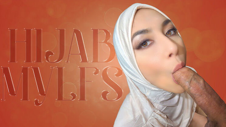 Hijab Girl Gets Wild and Free