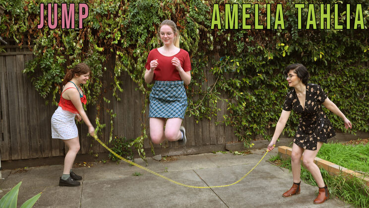 Outdoor Aussie Blonde Fun: Tahlia & Amelia