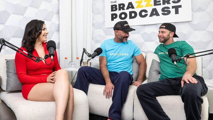 Blowjob, Handjob, and More with Valentina Nappi