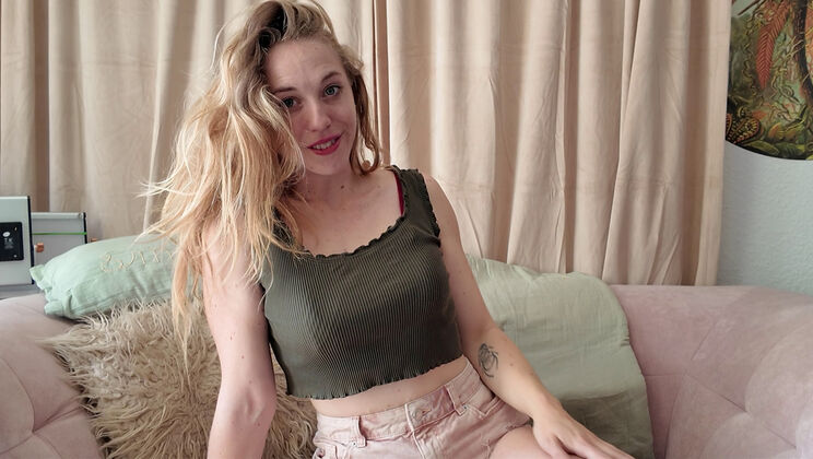 Quinn's Hot Video - Ersties Model