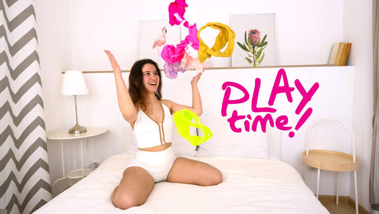 Brunette teen Sunny May plays with her pussy