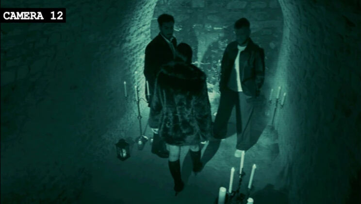 Threesome Temptation - Out of Sight